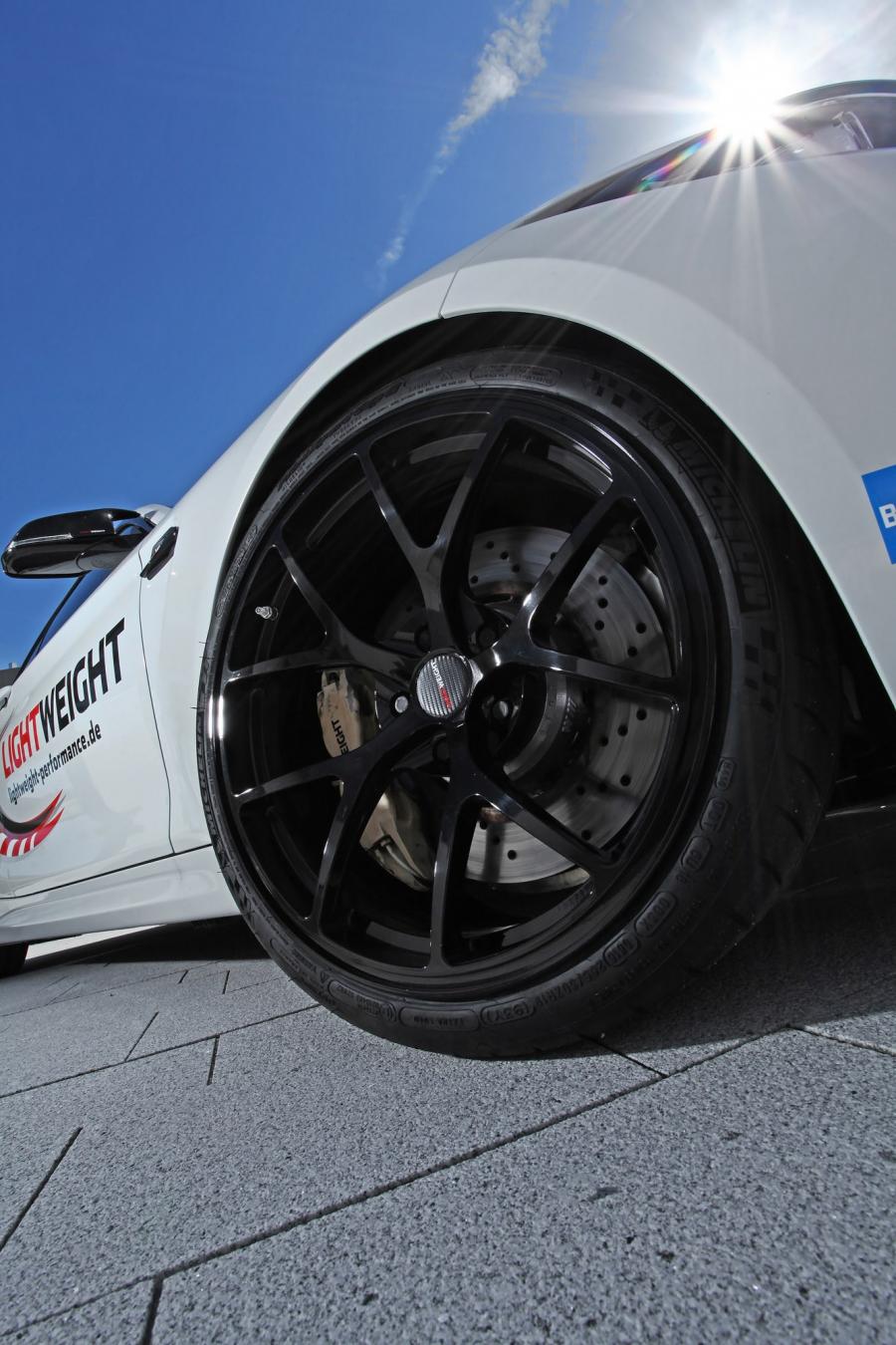 Колеса BMW M2 Coupe by Lightweight Performance (F87) 2016 года  (фото 30 из 42)